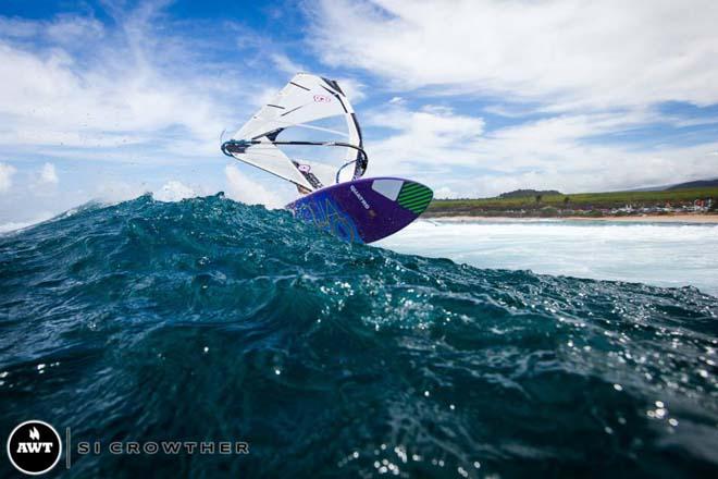What an experience to get Ho’okipa to yourself and have Si Crowther as your personal photographer © Si Crowther / AWT http://americanwindsurfingtour.com/